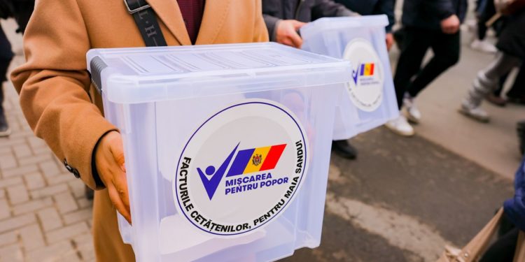 10 primari aleși pe lista PSRM au anunțat aderarea la Mișcarea Pentru Popor