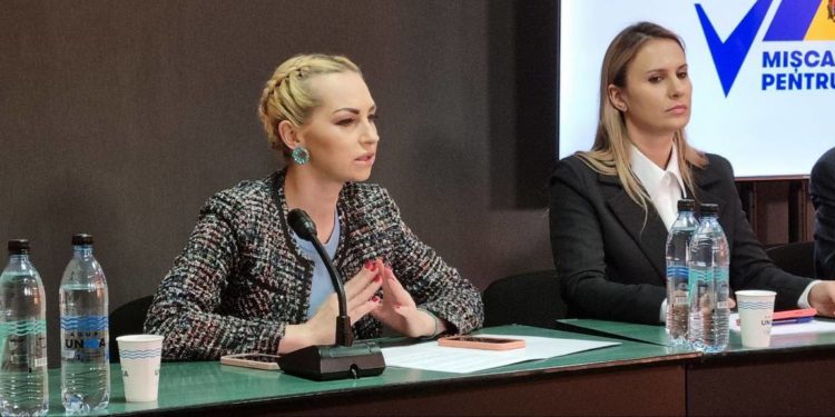 „Mișcarea Pentru Popor” organizează un nou miting pentru a cere achitarea facturilor pe lunile de iarnă. Marina Tauber: Există o prăpastie enormă între regim și popor | VIDEO