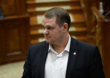 Deputatul Alexandr Nesterovschi și-a anunțat plecarea din BCS. Acesta va fi deputat neafiliat și se alătură echipei „Mișcarea pentru Popor” | VIDEO