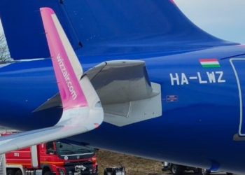 Două avioane Wizz Air s-au ciocnit pe aeroportul din Suceava. Momentul, surprins de un pasager