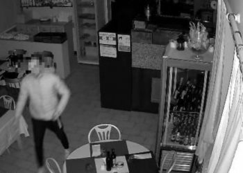 Restaurant prădat de același hoț, de 9 ori în șase luni. „Mai bine îi las cheile”