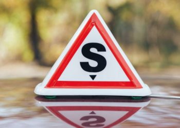 Noile Regulamente pentru Școlile Auto: Taxe Oficiale și Înscrierea la Examene prin Serviciul Public | VIDEO