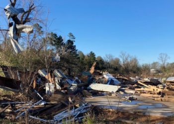 В Миссисипи не менее семи человек стали жертвами торнадо