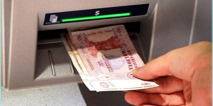 В 2022 году граждане РМ сняли с банковских карт почти 80 млрд леев наличными