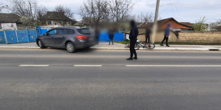 В Яловенах автомобиль сбил велосипедиста. Спортсменка готовилась к соревнованиям