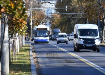 На Радоницу движение транспорта, кроме общественного, на улице Дойна будет приостановлено
