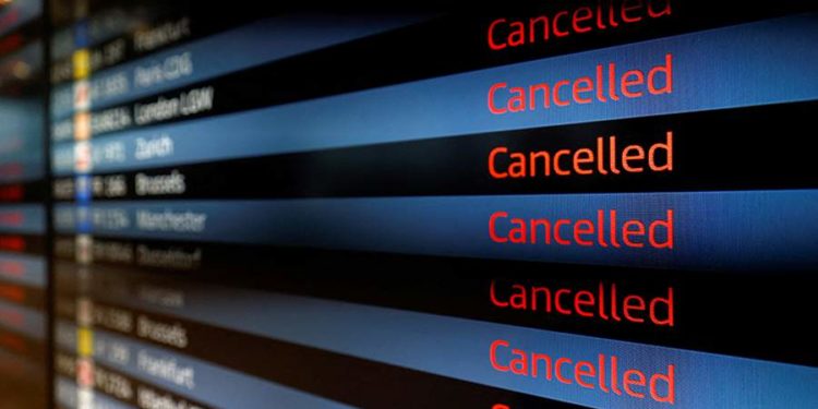 В аэропорту Берлина отменили вылеты всех рейсов из-за забастовки работников