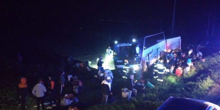 В Румынии пассажирский автобус, следовавший в Молдову попал в аварию