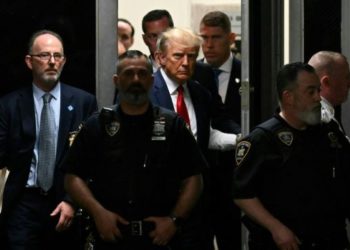 Бывшему президенту США предъявлены обвинения по 34 пунктам. Дональду Трампу может грозить 136 лет тюрьмы | VIDEO