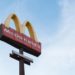 McDonald’s временно закрывает офисы в США из-за сокращения персонала