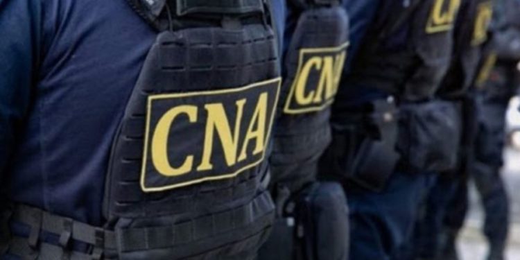 Обыски в Хынчештах: Чиновники подозреваются в коррупции и незаконной выдаче документов