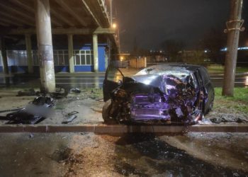 Смертельная авария в Кишиневе: Водитель не справился с управлением и врезался в столб