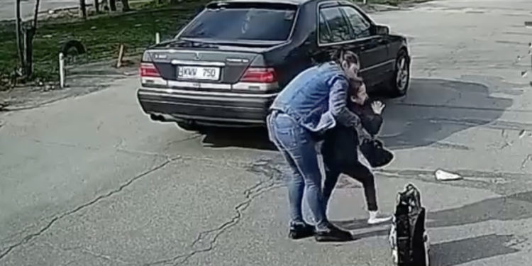 В Кишиневе автомобиль сбил пятилетнего ребенка