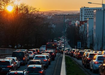 Французские водители будут получать плату за отказ от вождения