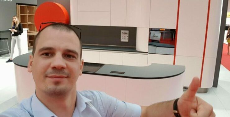 Directorul Bismobil, găsit de Poliție. Se ascundea într-o casă părăsită