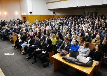 Situație tensionată la Adunarea Generală a Judecătorilor. Președintele ședinței a fost demis, noul conducător fiind ales din a treia încercare | VIDEO