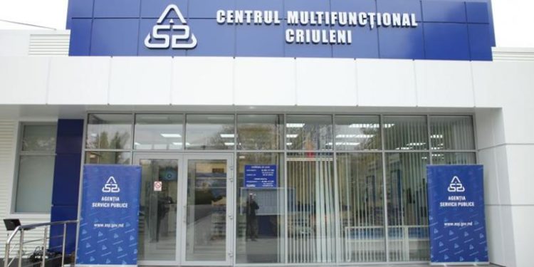 „- Zi, cât să-ți dau? — Cât te trage inima!”. Convorbiri telefonice înregistrate între cei șase suspecți de la ASP, reținuți pentru luare de mită la eliberarea permiselor de conducere | VIDEO