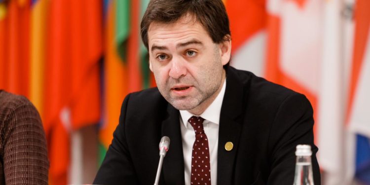 Fără nume și fără dovezi, doar cu declarații politice: Nicu Popescu a anunţat, că UE va impune sancțiuni împotriva «politicienii și oligarhii corupți care încearcă să destabilizeze Moldova» | VIDEO