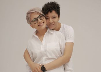 „Ne dorim drepturi egale”. Primul cuplu LGBT din Moldova căruia i-a fost refuzată cererea de căsătorie atacă statul în judecată | VIDEO