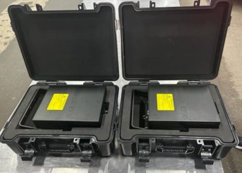 Echipamente laser de zeci de mii de euro nedeclarate, depistate în mașina unui moldovean ce revenea din România | VIDEO