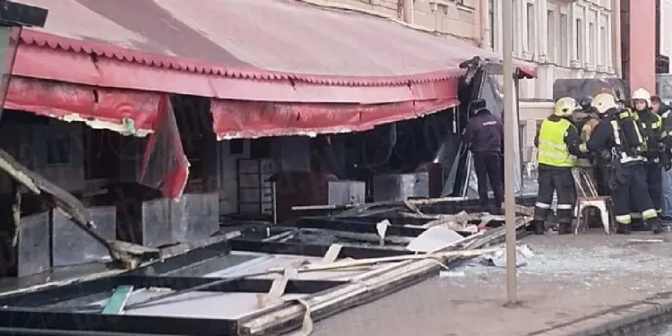 Появилось видео момента взрыва на встрече с Татарским в Петербурге