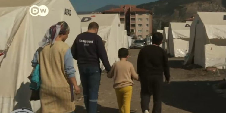 Cum arată acum viața supraviețuitorilor cutremurelor devastatoare din Turcia: „De atunci, nu am mai putut să plâng”