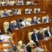 Peste un milion cheltuiți de deputații moldoveni pentru deplasările de serviciu în trei luni
