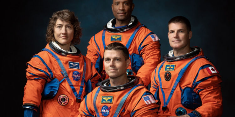 NASA a anunțat cine sunt primii astronauți care vor ajunge la Lună după mai bine de 50 de ani, în misiunea istorică Artemis 2