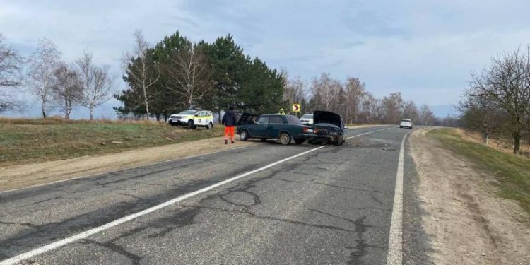Doi șoferi au ajuns la spital în urma unui accident, la Nisporeni: Cum s-ar fi produs impactul