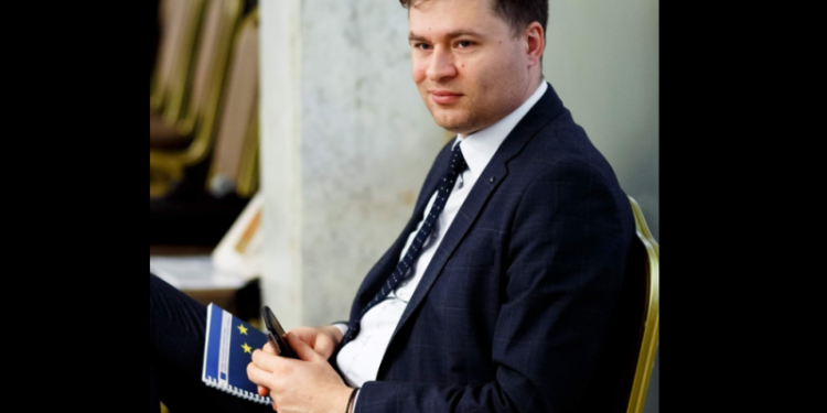 „Neoficial mi-au spus că majoritatea parlamentară are alt candidat”: Câștigătorul la ANRE a aflat din presă că nu va ocupa fotoliul de director și e anunțat un nou concurs