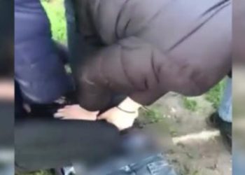 Un bărbat, reținut în flagrant în timp ce primea 1000 lei de la o tânără. O șantaja că îi va publica pe rețele informații despre viața personală