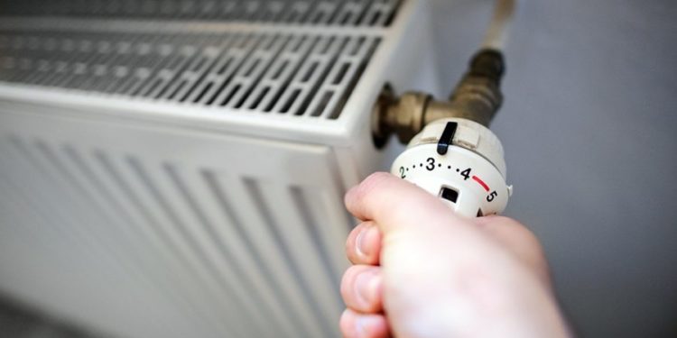 Termoelectrica переходит на “летний” режим работы: более 900 зданий полностью отключены