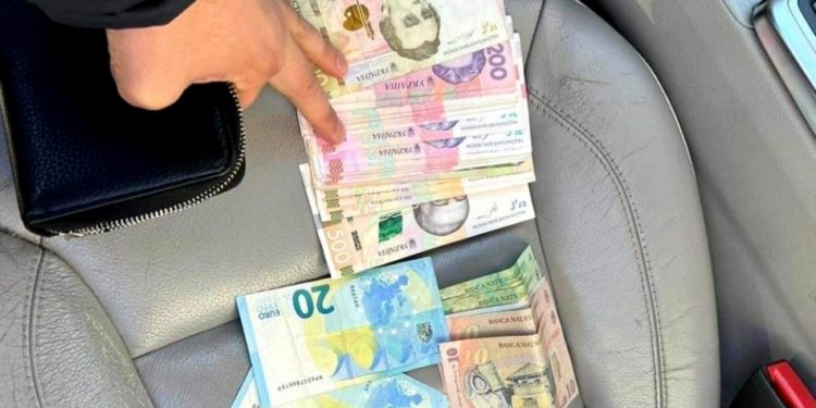 Șeful ANSA de la frontiera Giurgiulești și șase subalterni — în arest preventiv. Alți patru — cu brățări de monitorizare | VIDEO