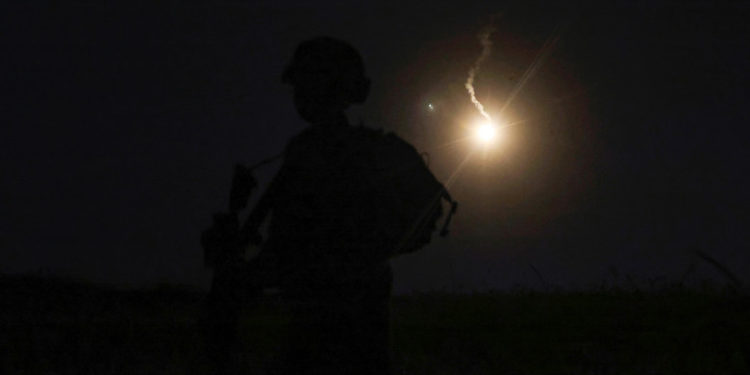 Trei rachete au fost trase din Siria spre Israel. Armata israeliană a lansat la rândul său un atac