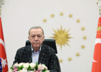 Erdogan și-a anulat a 3-a zi la rând deplasarea în campanie electorală. Președintele bolnav a inaugurat un pod prin videoconferință | VIDEO