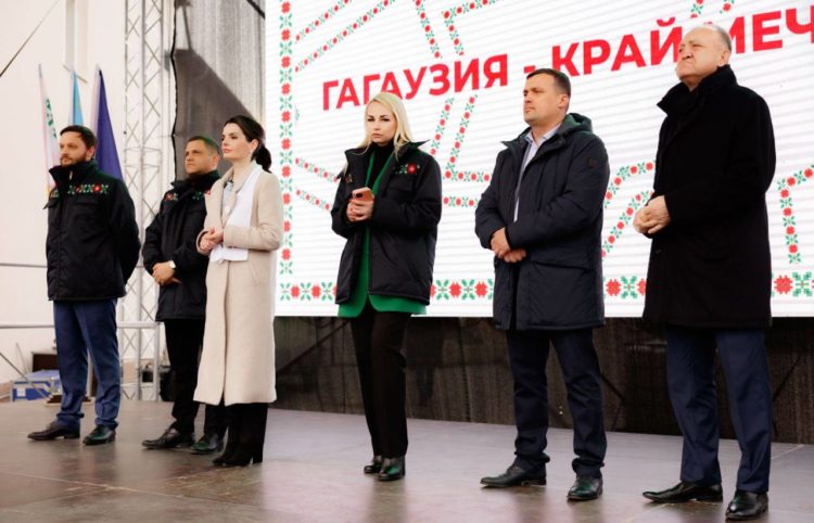 Кандидат от Партии «ШОР» на должность башкана Евгения Гуцул была представлена жителям Комрата