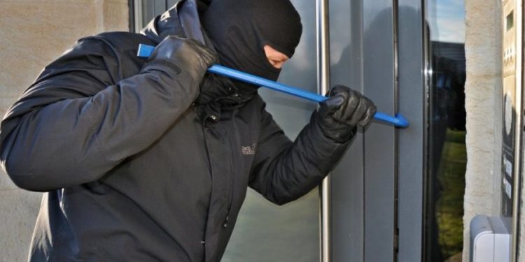 В центре Кишинева ограбили кафе: что украдено? | FOTO