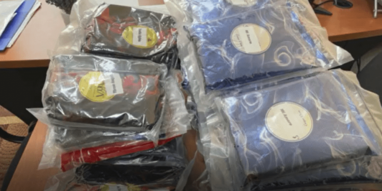 Un moldovean a încercat să scoată din țară tutun de narghilea. Unde a ascuns cele 45 kg