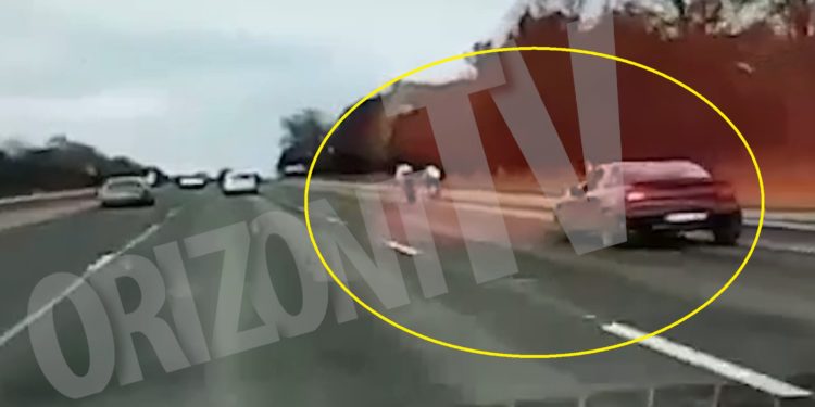 (+18) Video EXCLUSIV cu accidentul de lângă Stăuceni: Momentul în care șoferul lovește cei doi bicicliști
