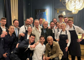Cum s-au întâlnit Barack Obama, Steven Spielberg şi Bruce Springsteen într-un restaurant din Barcelona