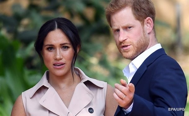 Принц Гарри и Меган Маркл пожаловались на преследование папарацци