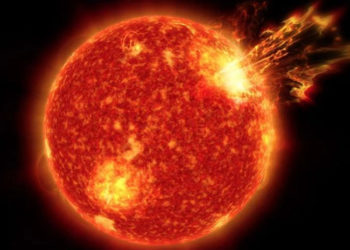 На Солнце произошла мощнейшая вспышка: на Земле отключилась радиосвязь