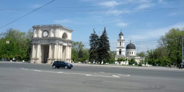 Вниманию водителей и пассажиров: центральный проспект перекроют на два дня