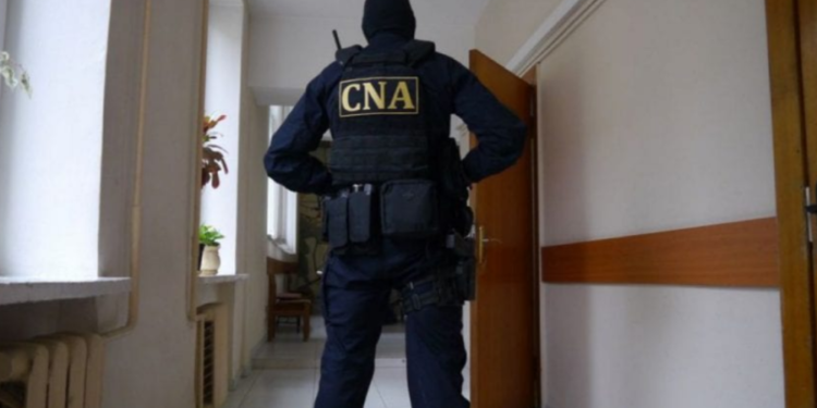 Обыски в Единцах: НЦБК нанесло визит шести подозреваемым по делу о коррупции при выдаче водительских прав