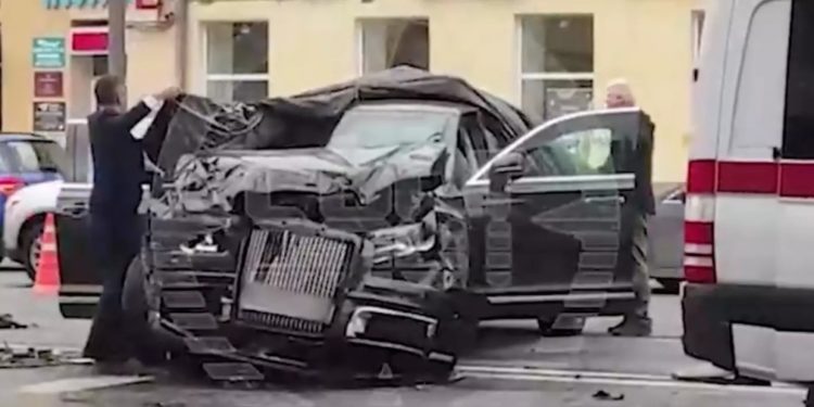 Автомобиль патриарха Кирилла попал в аварию в Москве