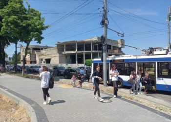 В Кишиневе и нескольких других районах сообщили об отключениях электроэнергии