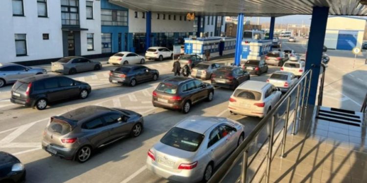 Как будут работать КПП 1 июня? Подробности от Таможенной службы