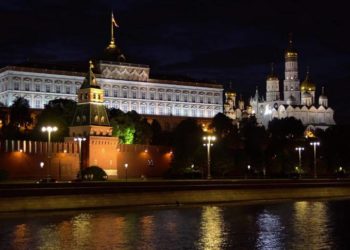 Кремль заявил, что Украина попыталась нанести удар беспилотниками по кремлевской резиденции Путина