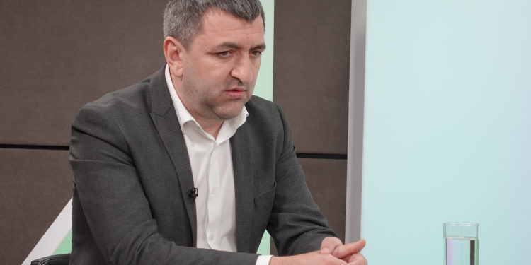După circa 6 ore de discuții, ședința CC, unde s-a examinat constituționalitatea Partidului „ȘOR” a fost amânată. Care este motivul?