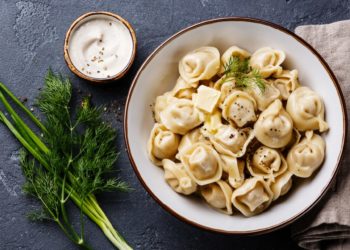 Партия пельменей, зараженных сальмонеллой была произведена в Одессе. ANSA призывает не употреблять их в пищу | VIDEO